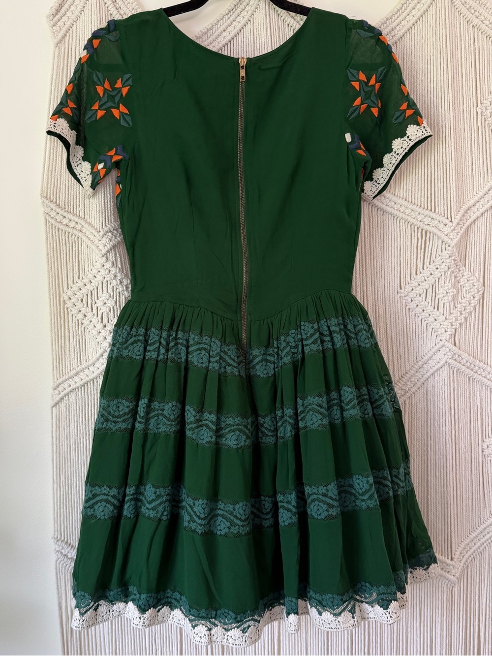 Hemant & Nandita Anthropologie Green Embroidered Full Skirt Dress S - Picture 9 of 14